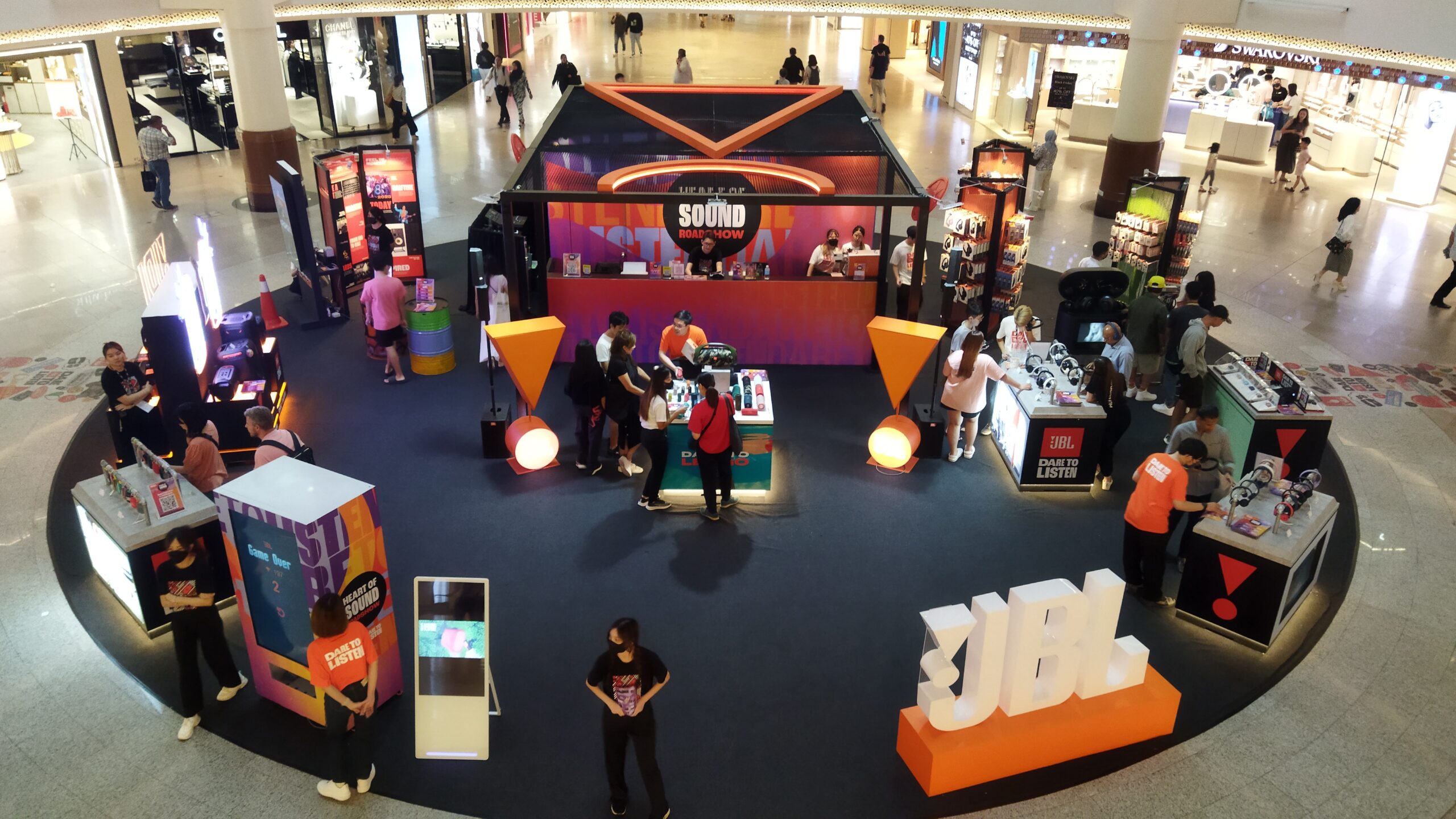 JBL Unveils Timeless Elegance and Cutting-Edge Audio with Authentics Speaker Range and Spinner BT Turntable in Malaysia