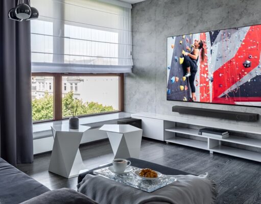 Glossy TV vs. Glare-Free TV: The Ultimate Choice for a Better Viewing Experience