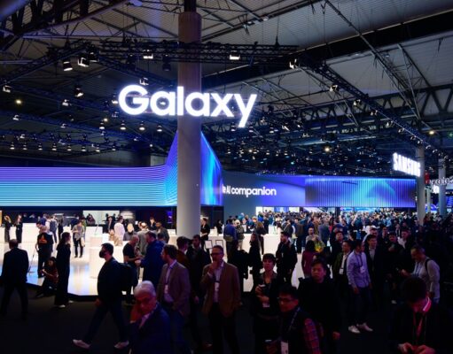 The True AI Companion: New Ways To Get Things Done, Create and Play With the Galaxy S25 Series