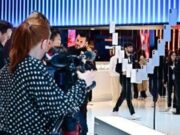 Samsung Brings the Future of Mobile Technology, Inspiring Users Around the World