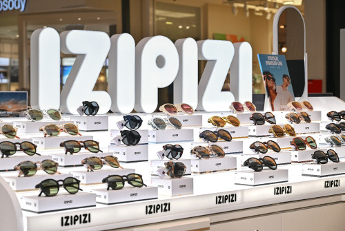 FRENCH EYEWEAR BRAND IZIPIZI ARRIVES IN MALAYSIA – PAVILION KUALA LUMPUR