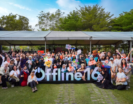 300 JOIN THE OFFLINE 16 COFFEE RAVE & HALLOWEEN FUN WALK, THE GRAND FINALE HOSTEDBY VITAHEALTH & TROPICANA