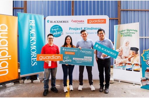 Blackmores Malaysia, in partnership with Guardian Malaysia and Kechara Soup Kitchen (KSK), conducted an essential aid distribution as part of the “Project Kindness” initiative.