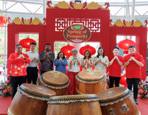 Giant Bandar Kinrara Hosts Auspicious Yee Sang Tossing Ceremony To Celebrate Unity, Prosperity And Collaboration