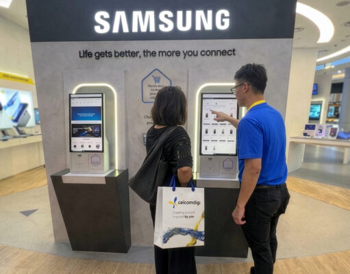 CelcomDigi in collaboration with Samsung Malaysia continues to evolve the telco retail experience with the nationwide rollout of the Endless Aisle
