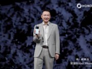 HONOR Launches World’s First Robotic Smartphone