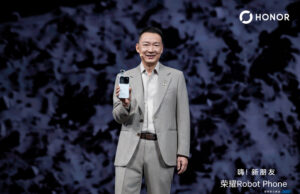 HONOR Launches World’s First Robotic Smartphone